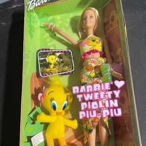 NIB collectible from 2003 Barbie with Tweety Piolin Piu-Piu look tropical Easter